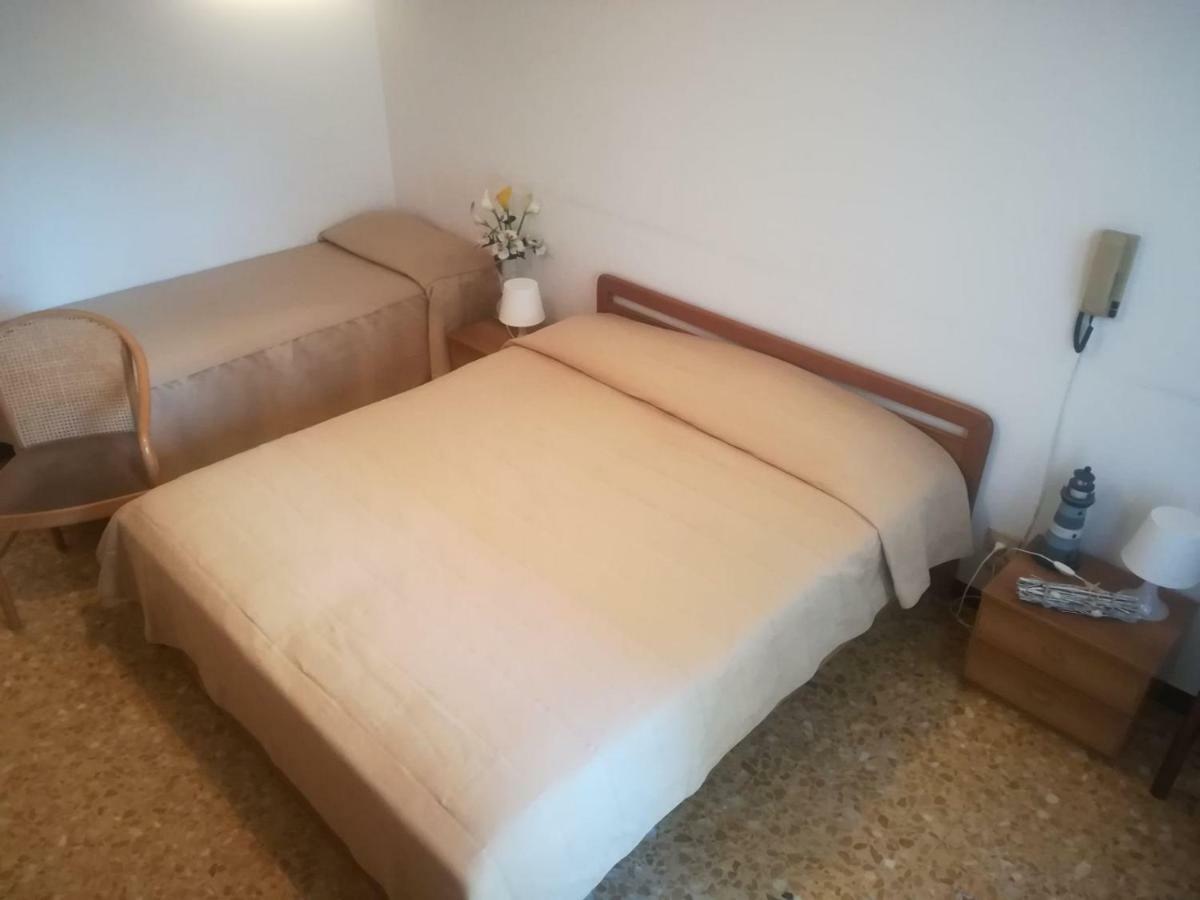 Hotel Olimpia Alassio Kültér fotó