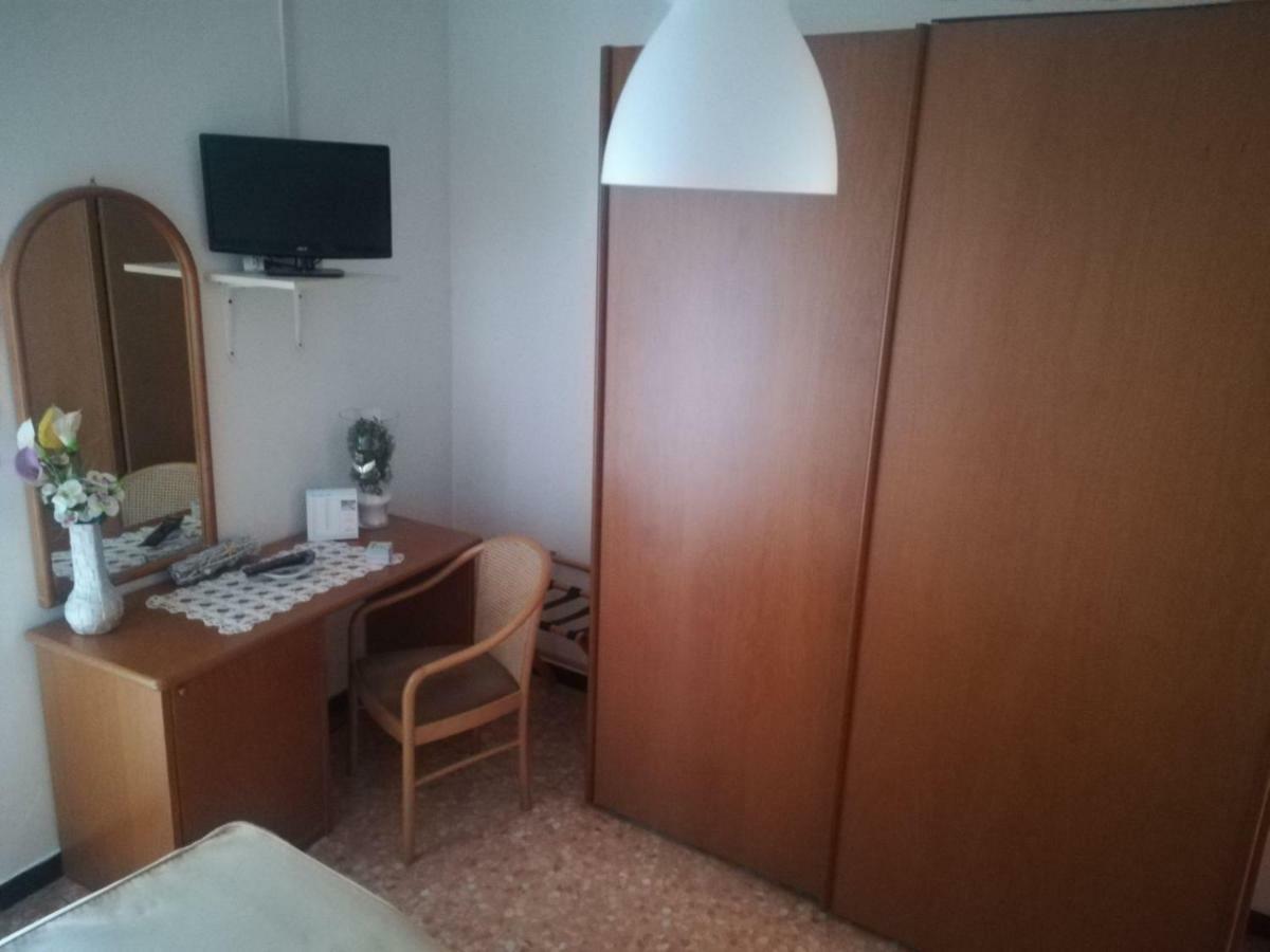 Hotel Olimpia Alassio Kültér fotó