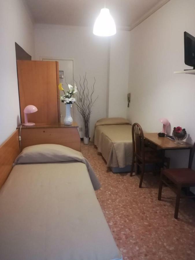 Hotel Olimpia Alassio Kültér fotó