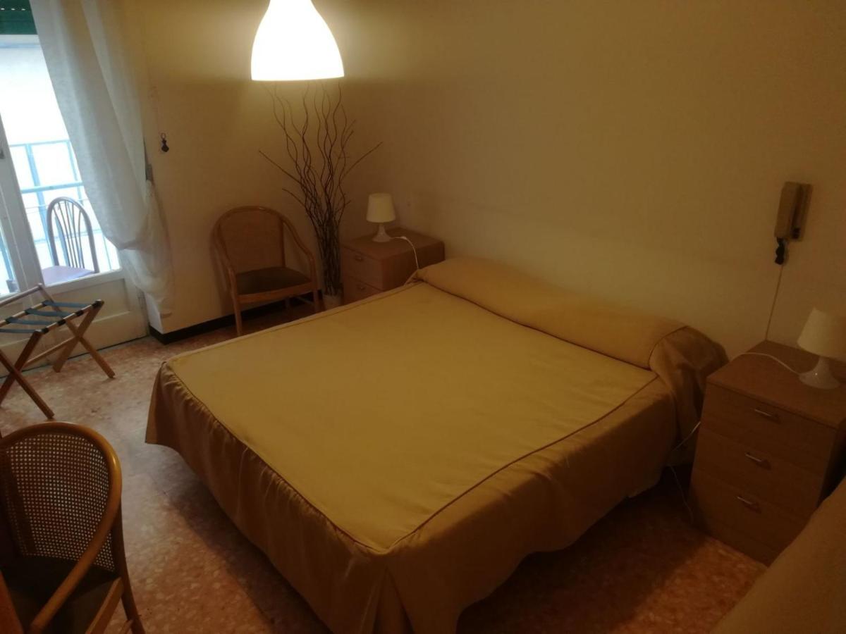 Hotel Olimpia Alassio Szoba fotó